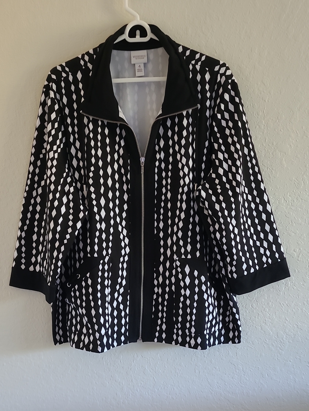 Chico's Black & White Diamond Rain Zip Jacket. Sz. 20. NWOT.
